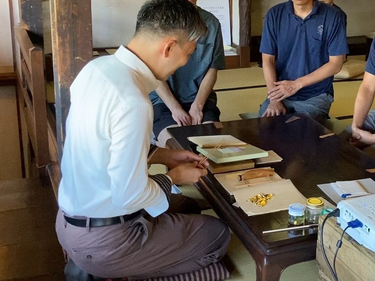 金沢箔 「箔移し仕事の実演」とお話
