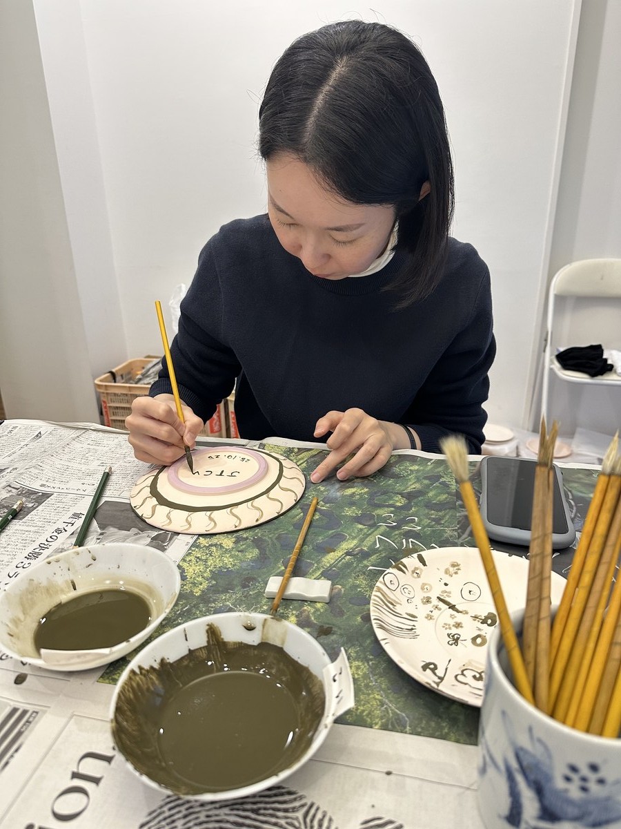 GINZAで砥部焼絵付け体験 3