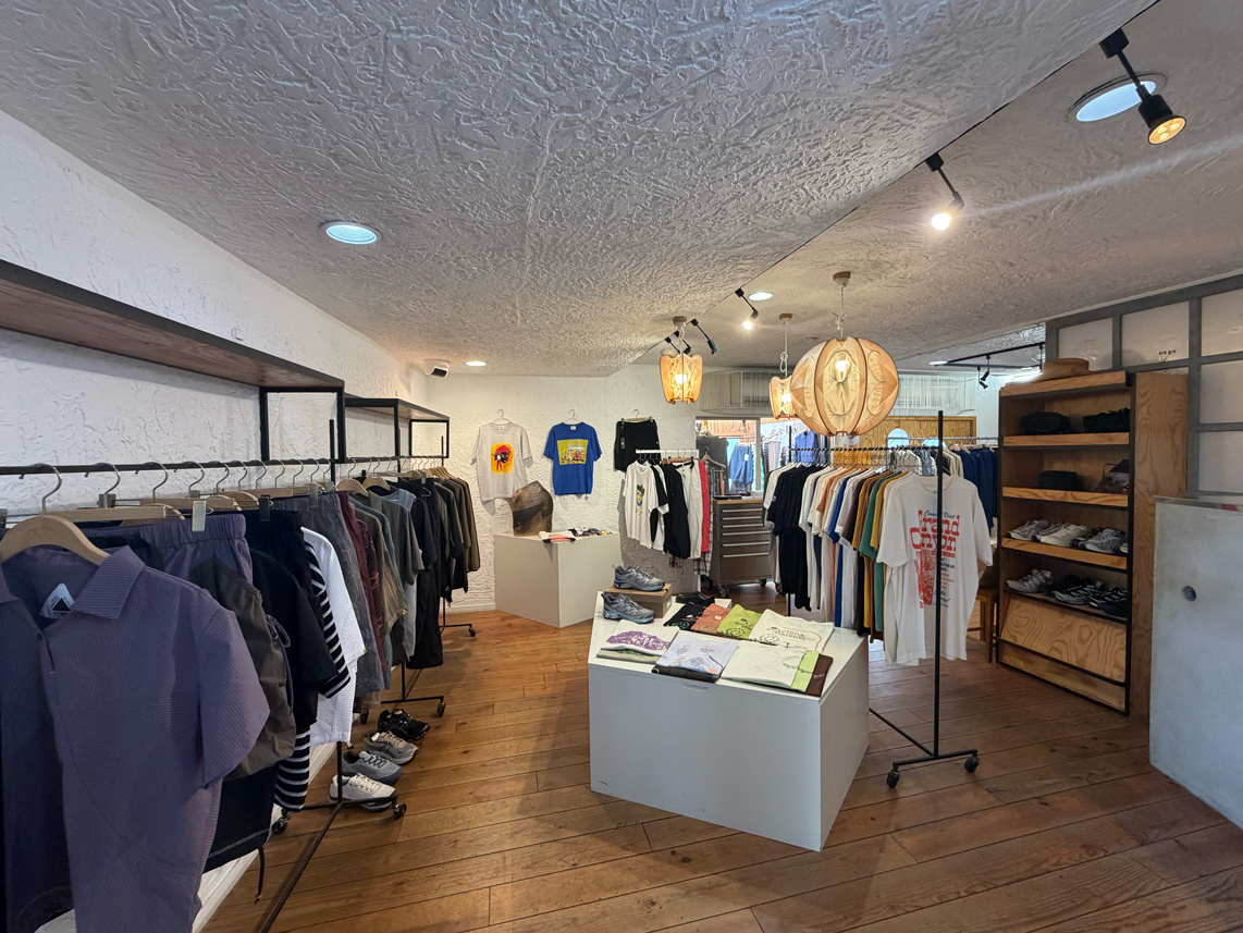 ELEMENTARY STORE BIN interior
